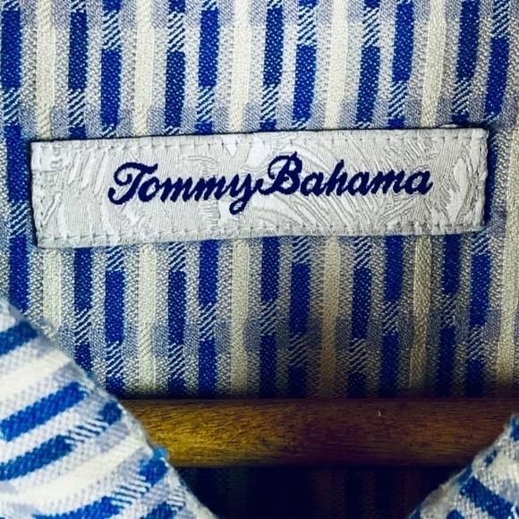 Tommy Bahama Men's Sz XL 100% Silk Short Sleeve Button Down Shirt blue Geometric - Picture 5 of 15